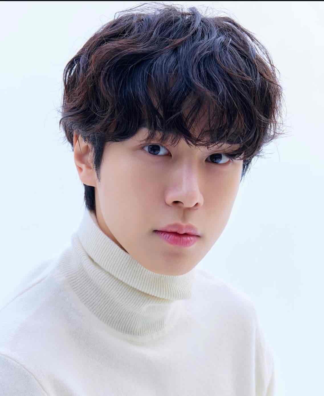 public/images/actor/profilePic/Kang You Seok-0312.jpeg